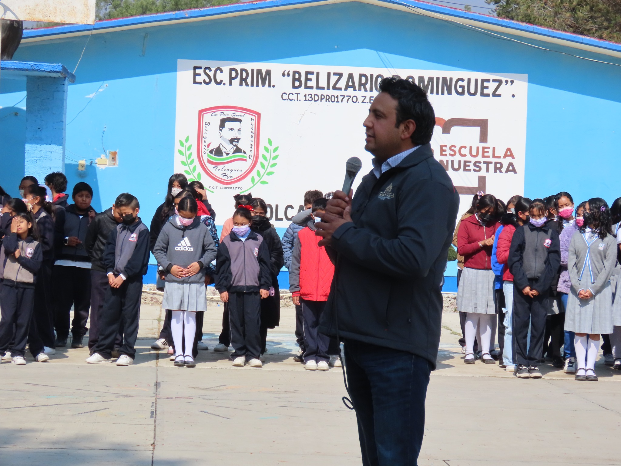 Entregan huerto escolar y herramientas educativas en primaria de Tolcayuca