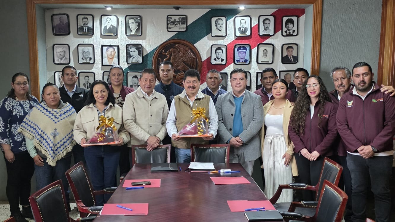 Acaxochitlán fortalece educación media superior con convenio con CECyTEH