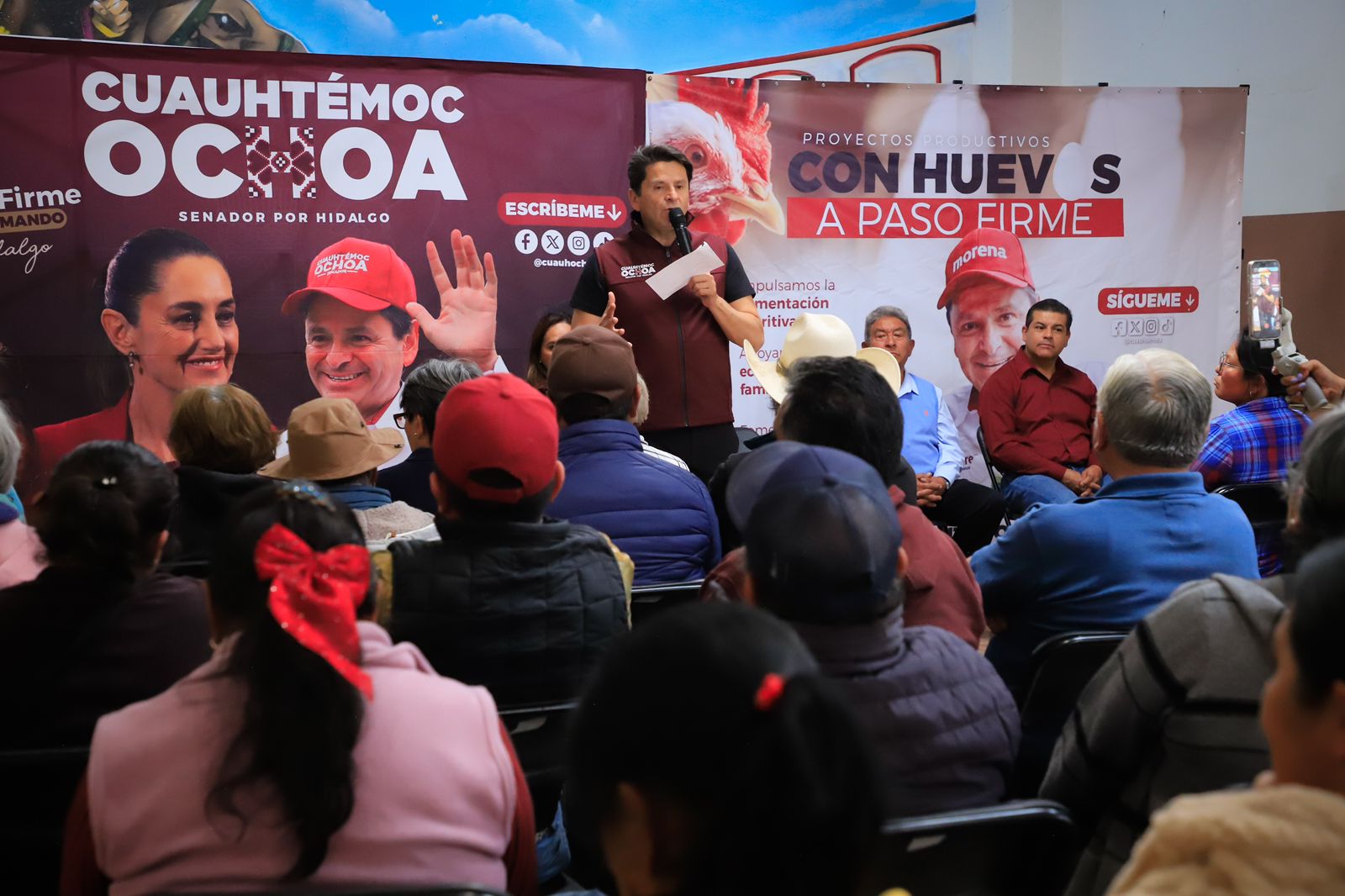 Impulsa Cuauhtémoc Ochoa economía familiar en Hidalgo con programa de aves de postura  Resumen