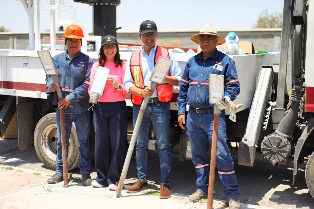 Inician renovación de alumbrado público en Mineral de la Reforma tras más de 15 años de rezago