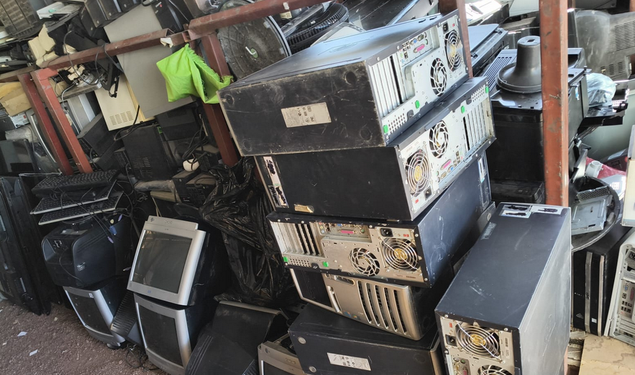 Tulancingo recolecta más de 240 kilogramos de residuos electrónicos y papel en el primer trimestre del año