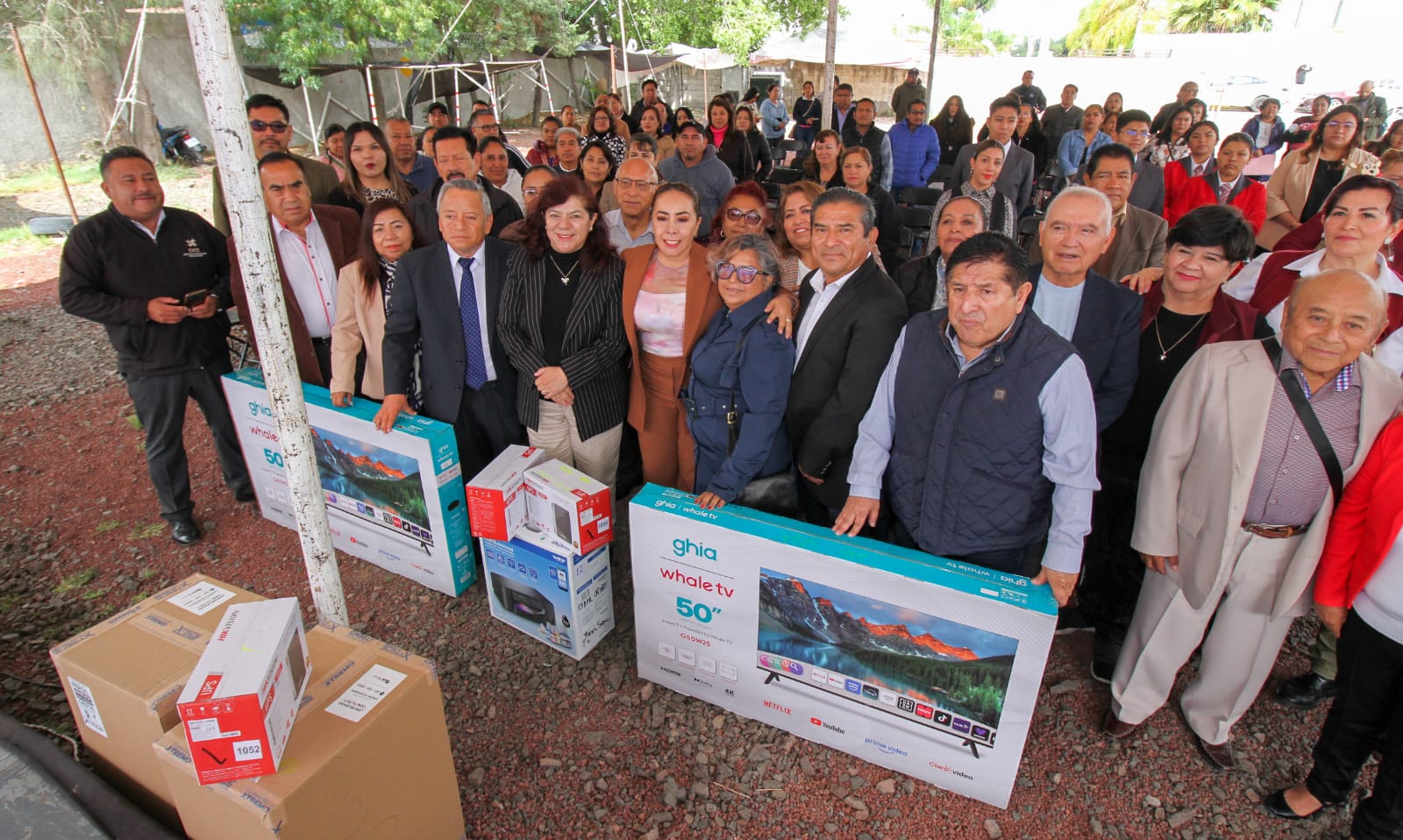 IHE ENTREGA APOYOS E INFRAESTRUCTURA EDUCATIVA EN ESCUELAS DE ACTOPAN