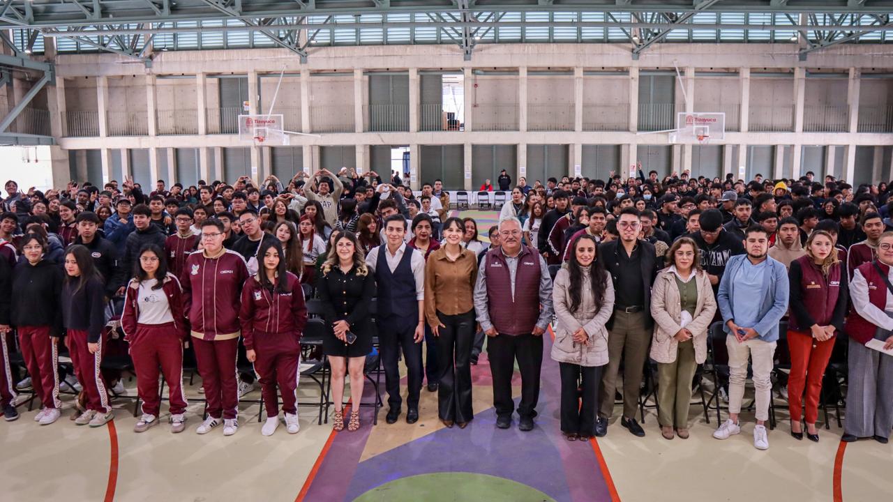 Más de 740 estudiantes participan en Feria de Orientación Vocacional en Tizayuca