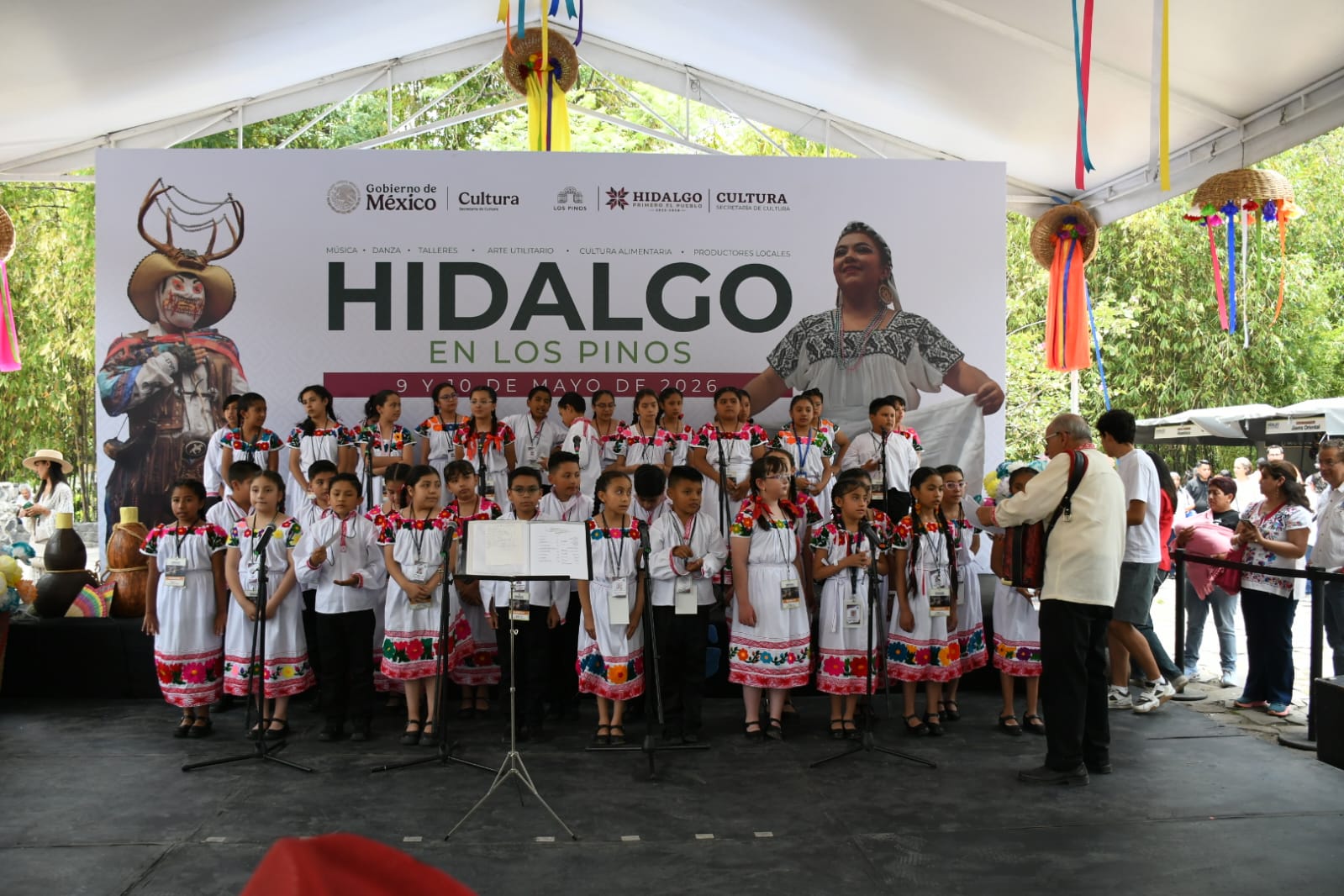 Coro Monumental Infantil de Tulancingo destaca en el Complejo Cultural Los Pinos
