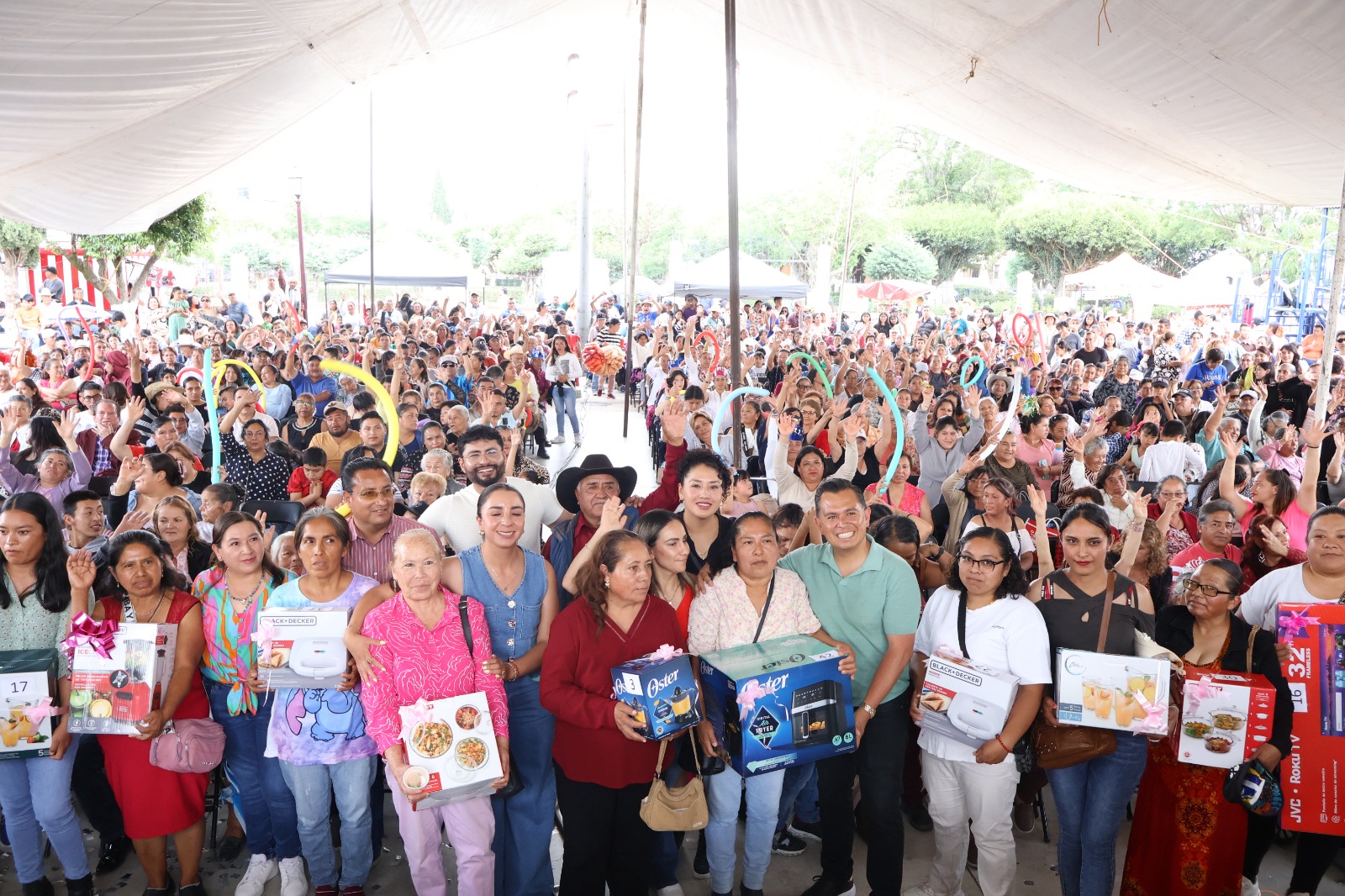 CON ALEGRÍA Y UNIÓN FAMILIAR, CUAUTEPEC CELEBRÓ EN GRANDE A SUS MAMÁS