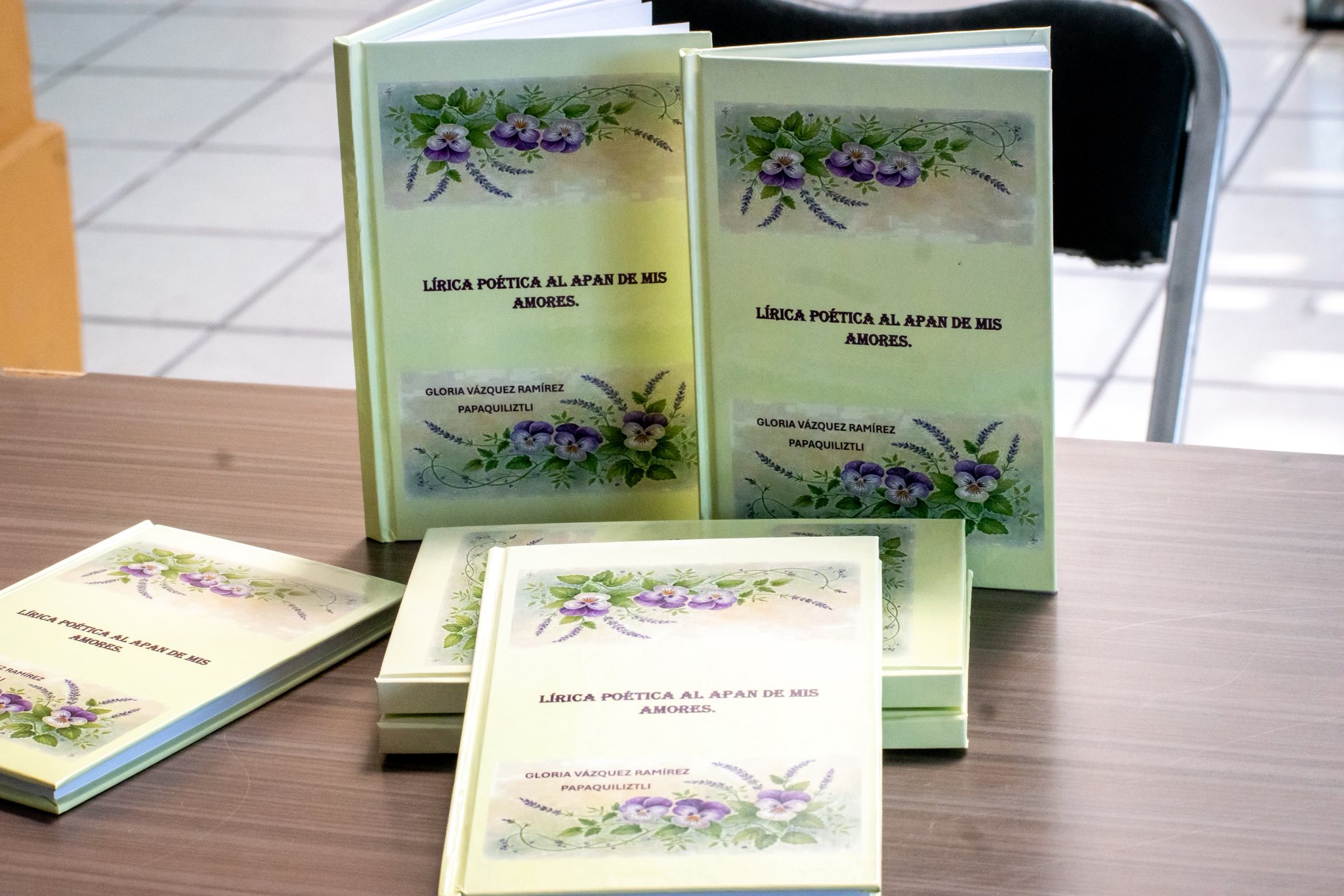 Presentan en Apan el libro “Lírica Poética al Apan de mis Amores”
