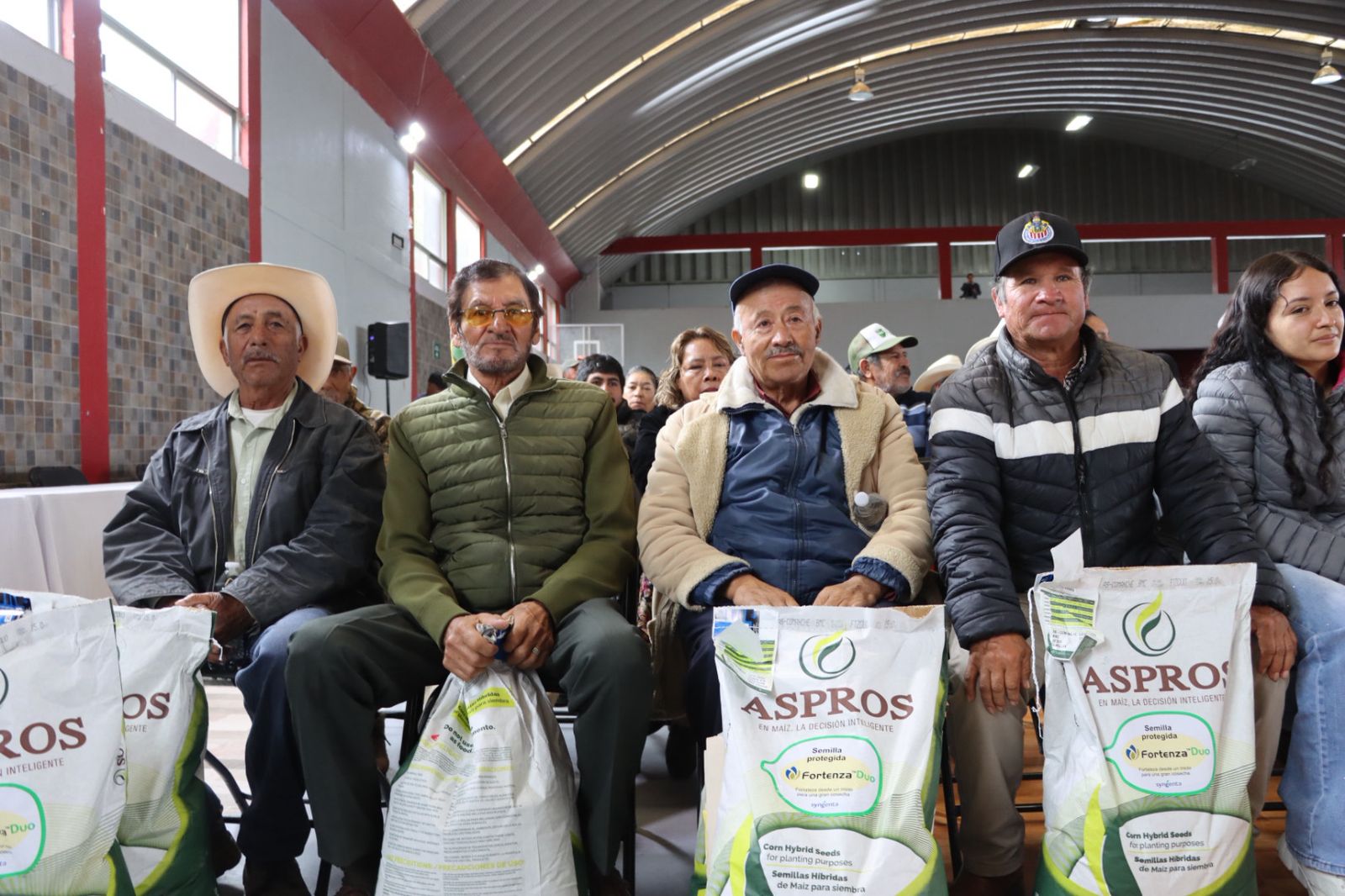 Saderh entrega apoyos por más de 5.6 millones de pesos a productores de 17 municipios de Hidalgo